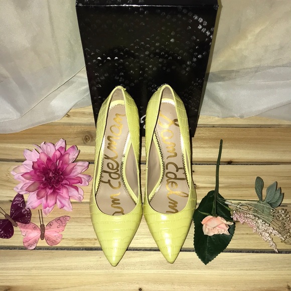 Sam Edelman Shoes - Sam Eldelman Hazel Pointed Toe Pump